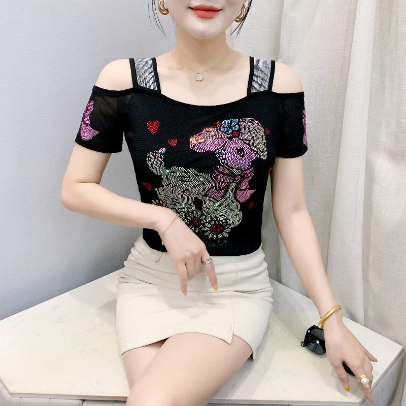 Streetwear Brand Ladies T-Shir - Streetwear Brand With Flowers 评论和价格