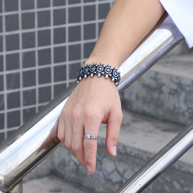 ​ New Arrival Men’s Titanium S - Streetwear Brand Niche 评论和价格