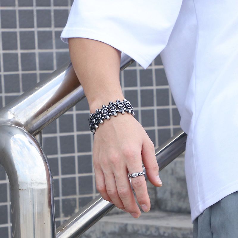 ​ New Arrival Men’s Titanium S - Streetwear Brand Niche 评论和价格