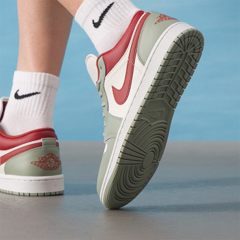Classic Classic New Nike AIR J - Jordan 1 Retro Lace 评论和价格